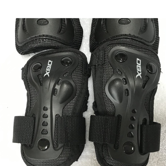 DBX Youth Inline Skating set for elbows knees wrists black Size Medium One Size - Picture 8 of 9
